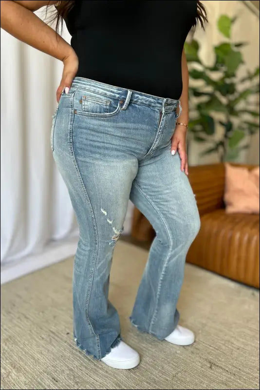 Judy Blue Full Size Medium Rise Tummy Control Destroy Flare