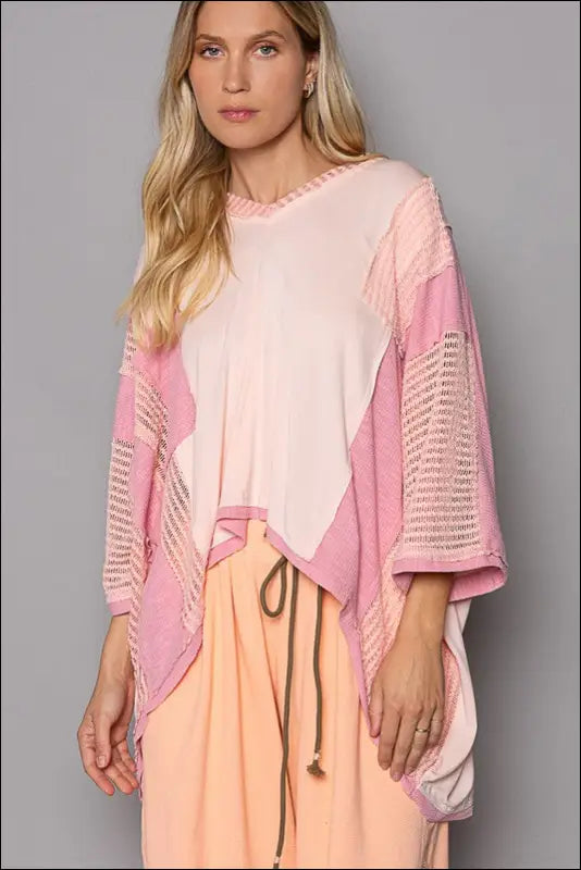 POL High-Low Contrast V-Neck Top - Blush Pink / S