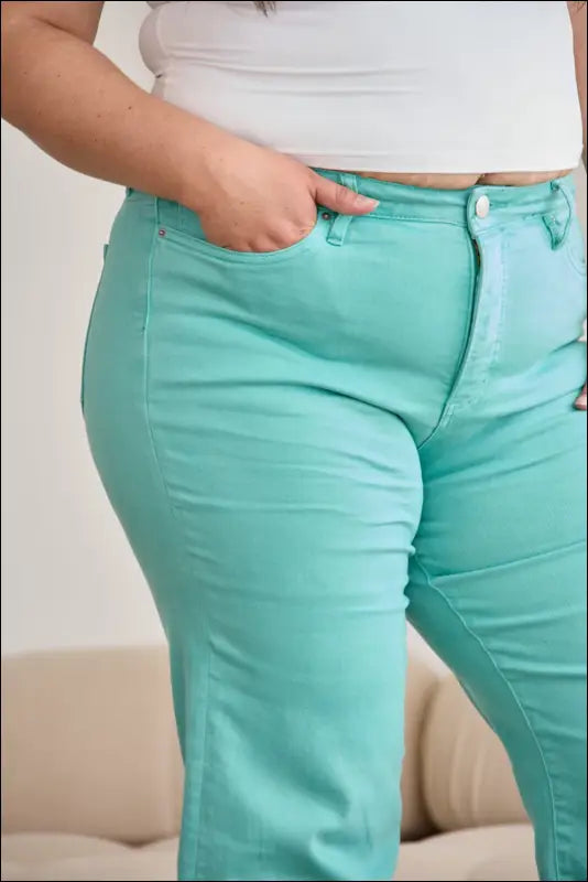 RFM Crop Chloe Full Size Tummy Control High Waist Raw Hem Jeans