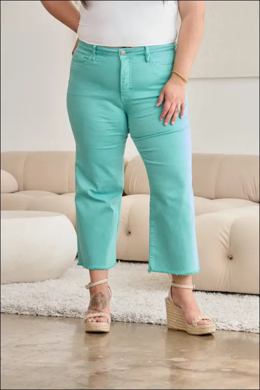 RFM Crop Chloe Full Size Tummy Control High Waist Raw Hem Jeans