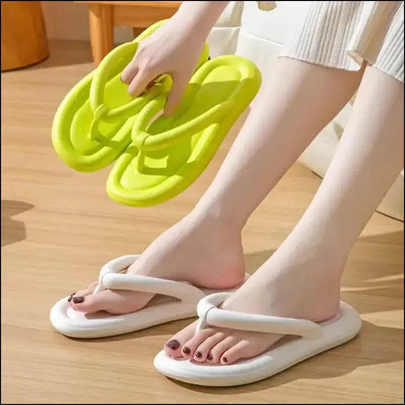 Soft Sole Platform Flip Flops for Women – Summer Beach Non-Slip Cloud Slippers Thick Clip Toe Bathroom Slides Sandals