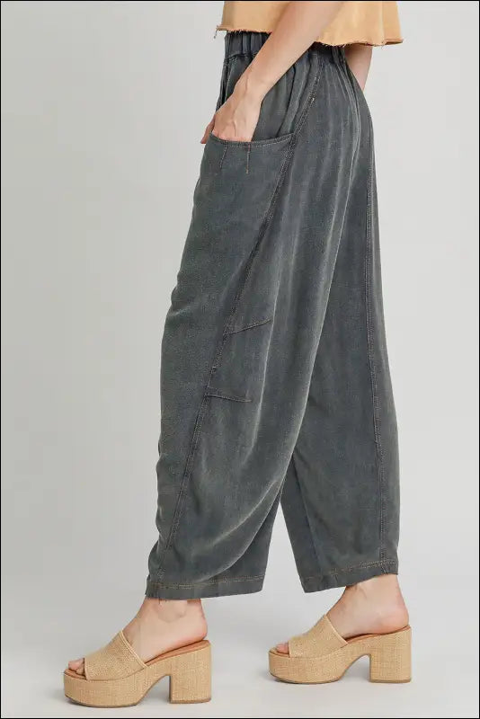 Umgee Elastic Waist Baggy Fit Pants with Pockets