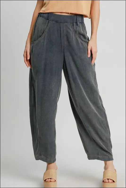 Umgee Elastic Waist Baggy Fit Pants with Pockets - Navy / S