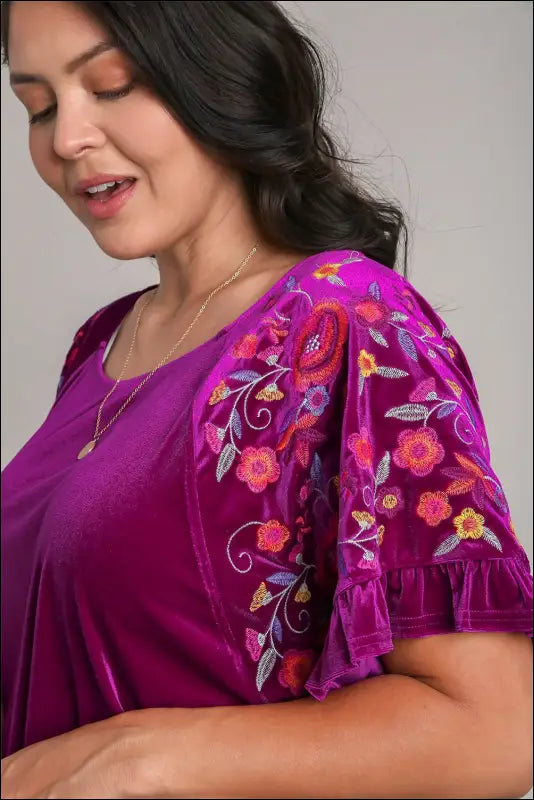 Umgee Full Size Velvet Embroidery Short Sleeve Blouse