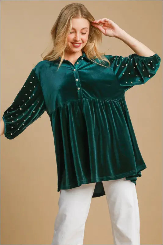 Umgee Pearl Detail Half Sleeve Velvet Babydoll Blouse
