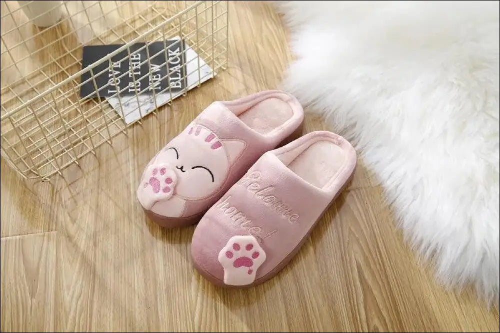 Women’s Winter Warm Plush Cat Slippers - Furry Indoor Home Shoes with Round Toe Design for Bedroom & Floor Comfort