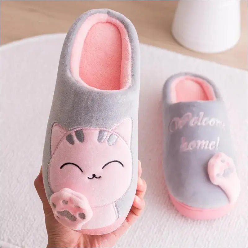 Women’s Winter Warm Plush Cat Slippers - Furry Indoor Home Shoes with Round Toe Design for Bedroom & Floor Comfort