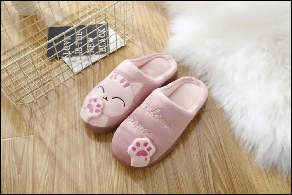 Women’s Winter Warm Plush Cat Slippers - Furry Indoor Home Shoes with Round Toe Design for Bedroom & Floor Comfort