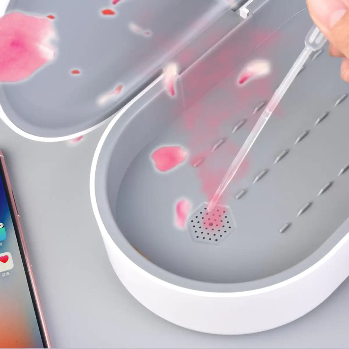Sanicharge O2 Clean And Charge Your Phone