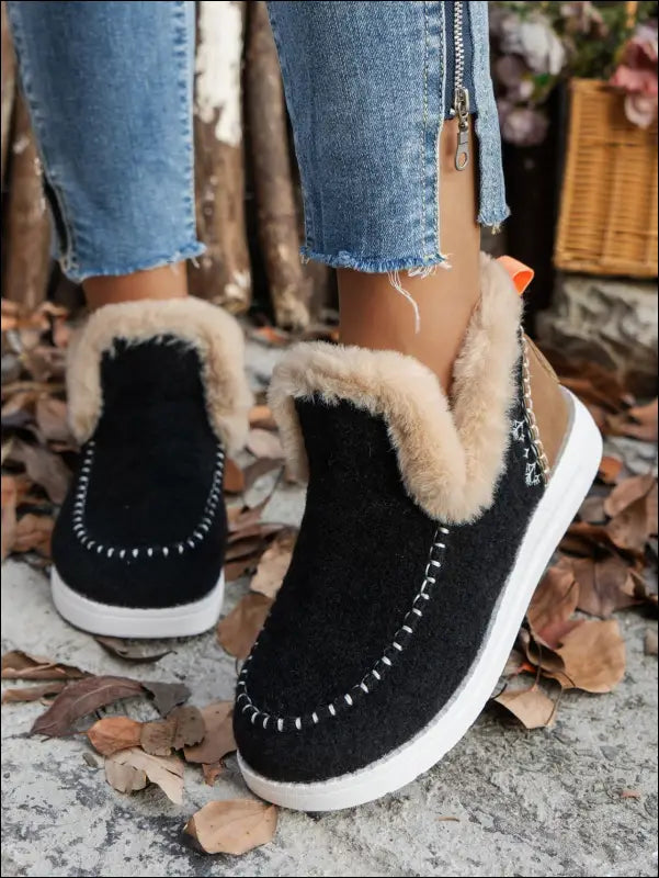 Furry Suede Round Toe Flat Sneakers - Black / 36(US5)