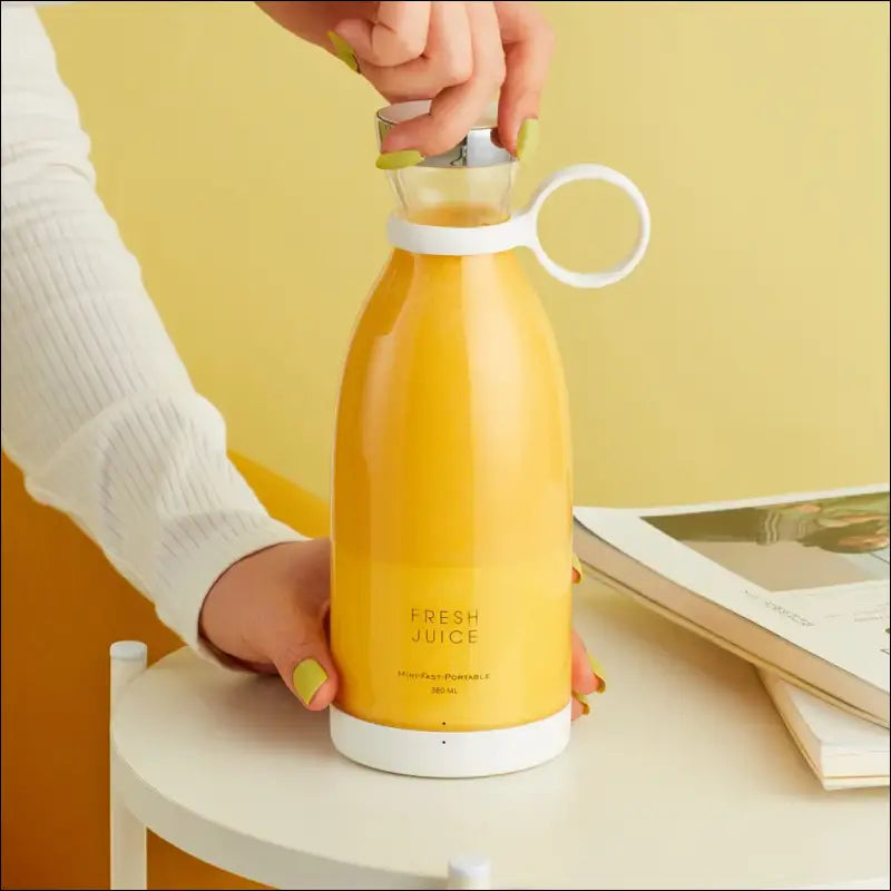 Portable USB Electric Juicer Blender - Mini Fruit Mixer Multifunction Milkshake Maker Food & Juice Extractor - Mixers