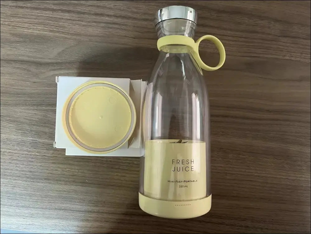 Portable USB Electric Juicer Blender - Mini Fruit Mixer Multifunction Milkshake Maker Food & Juice Extractor - yellow