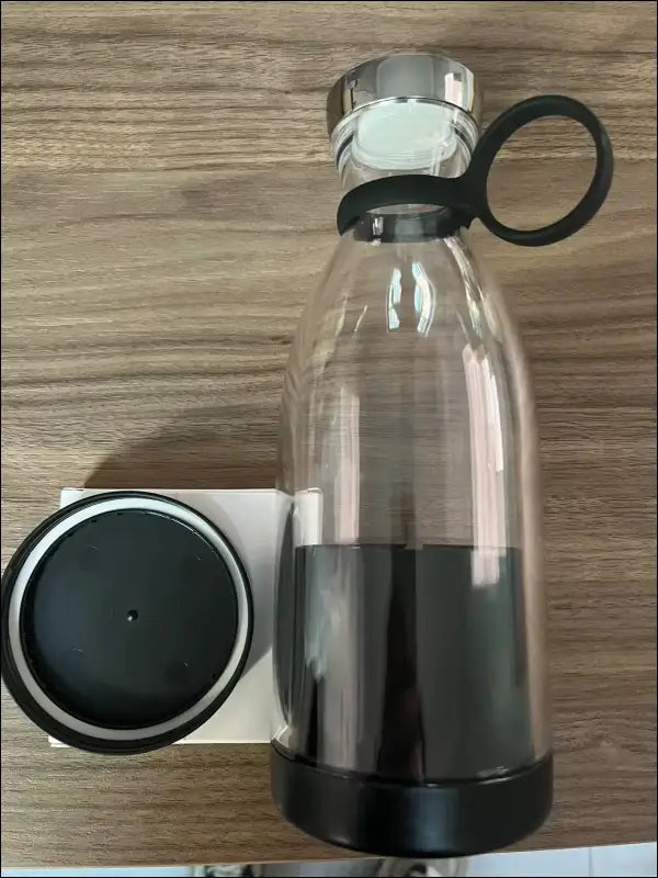 Portable USB Electric Juicer Blender - Mini Fruit Mixer Multifunction Milkshake Maker Food & Juice Extractor - black