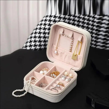 Portable Mini Jewelry Storage Box Travel Organizer Case Leather Earrings Necklace Ring Display
