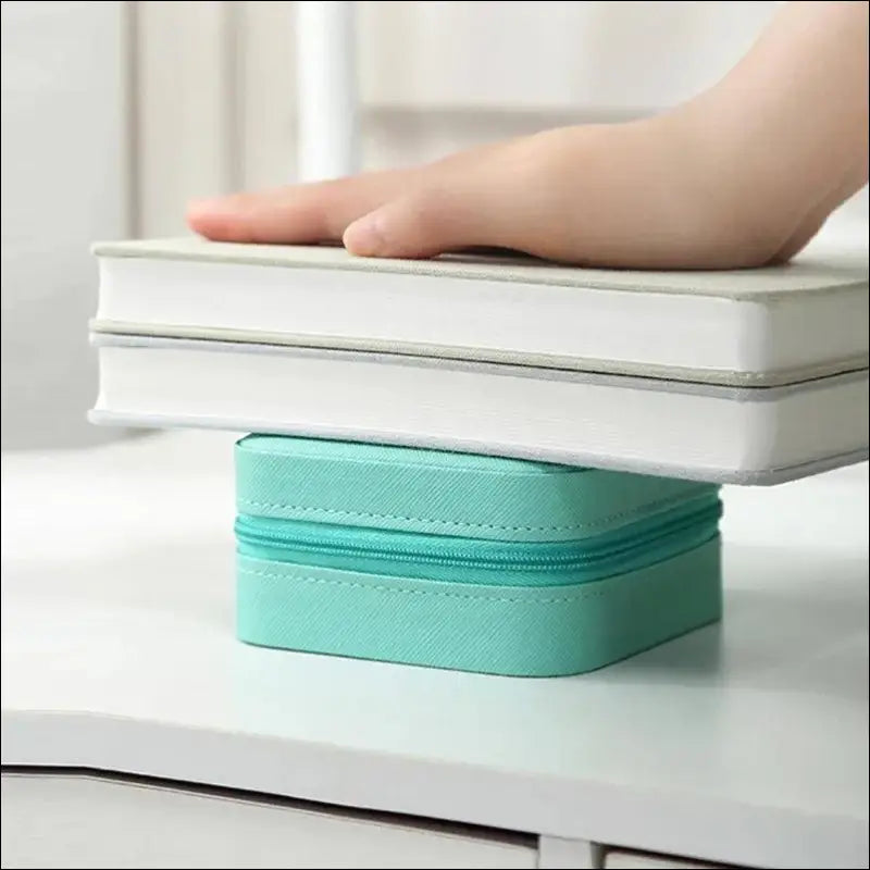 Portable Mini Jewelry Storage Box Travel Organizer Case Leather Earrings Necklace Ring Display
