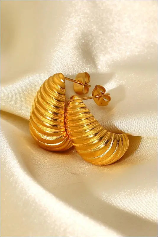 Shell Shore Spiral Stud Earrings - Gold / One Size