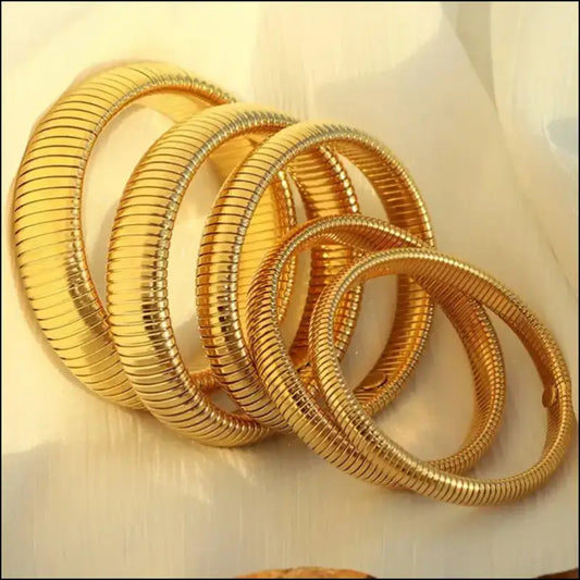 Waterproof 18K Gold Plated Stainless Steel Bracelet – Retro Elastic Thick Metal Polish Unisex Fashion Jewelry for Men