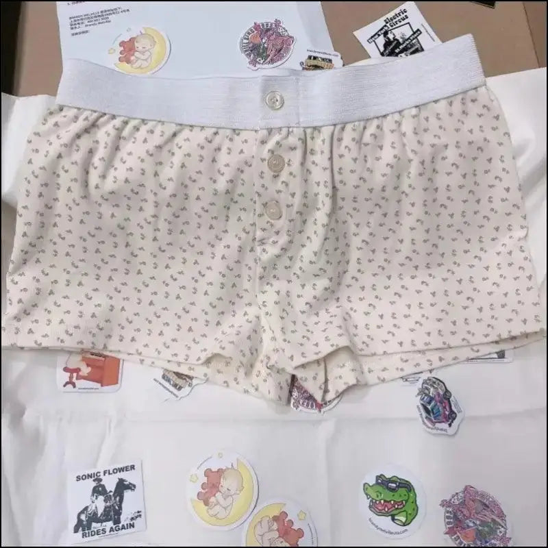 ’Women’s Vintage Low-Waist Cotton Shorts - Soft Button-Front Chic Summer Bottoms (2023)’ - Women Boxer
