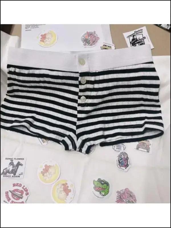 ’Women’s Vintage Low-Waist Cotton Shorts - Soft Button-Front Chic Summer Bottoms (2023)’ - Women Boxer