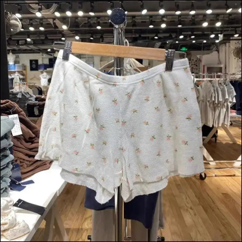 ’Women’s Vintage Low-Waist Cotton Shorts - Soft Button-Front Chic Summer Bottoms (2023)’ - Women Boxer