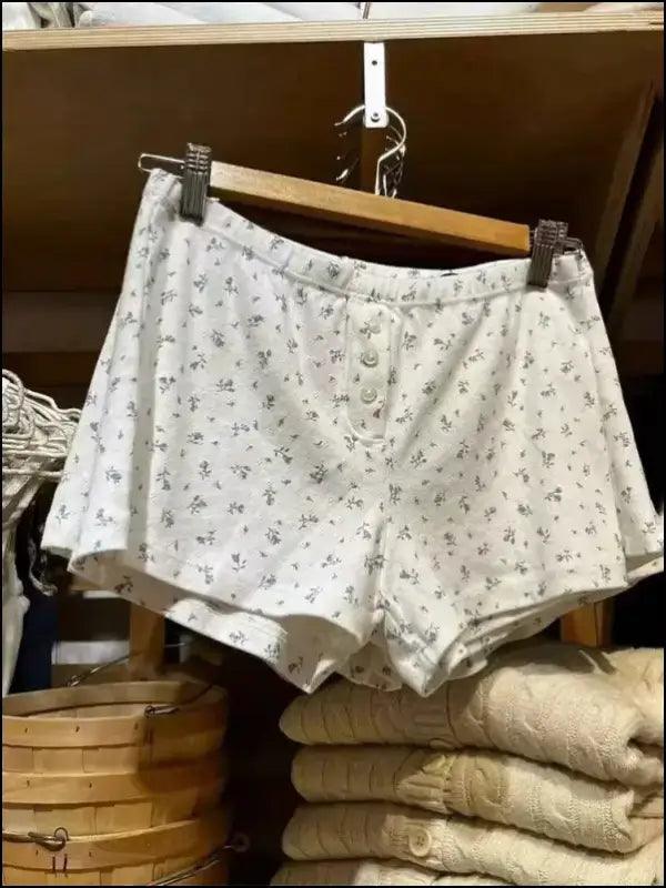 ’Women’s Vintage Low-Waist Cotton Shorts - Soft Button-Front Chic Summer Bottoms (2023)’ - color34 / One Size