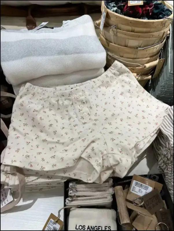 ’Women’s Vintage Low-Waist Cotton Shorts - Soft Button-Front Chic Summer Bottoms (2023)’ - color28 / One Size