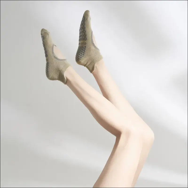 Yoga Socks Women Silicone Non-slip Pilates Grip Low-ankle Sock - khaki / EUR 34-41